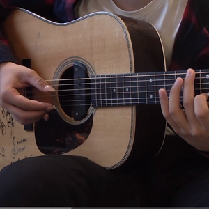 中国巨乳杂技三人组在线看
